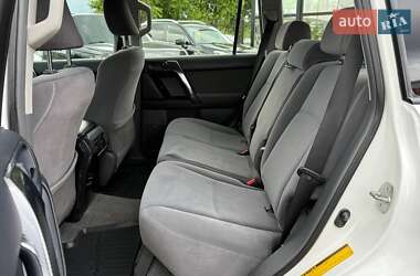 Внедорожник / Кроссовер Toyota Land Cruiser Prado 2012 в 