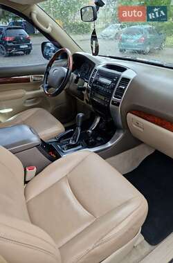 Внедорожник / Кроссовер Toyota Land Cruiser Prado 2005 в 