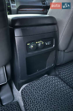 Позашляховик / Кросовер Toyota Land Cruiser Prado 2006 в 