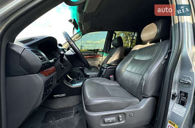 Внедорожник / Кроссовер Toyota Land Cruiser Prado 2005 в 
