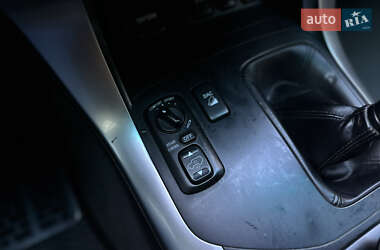 Внедорожник / Кроссовер Toyota Land Cruiser Prado 2005 в 