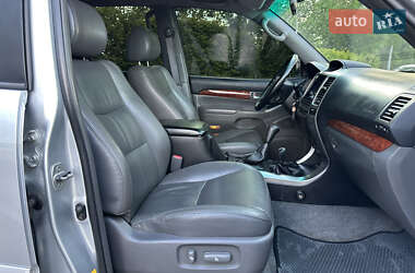 Внедорожник / Кроссовер Toyota Land Cruiser Prado 2005 в 