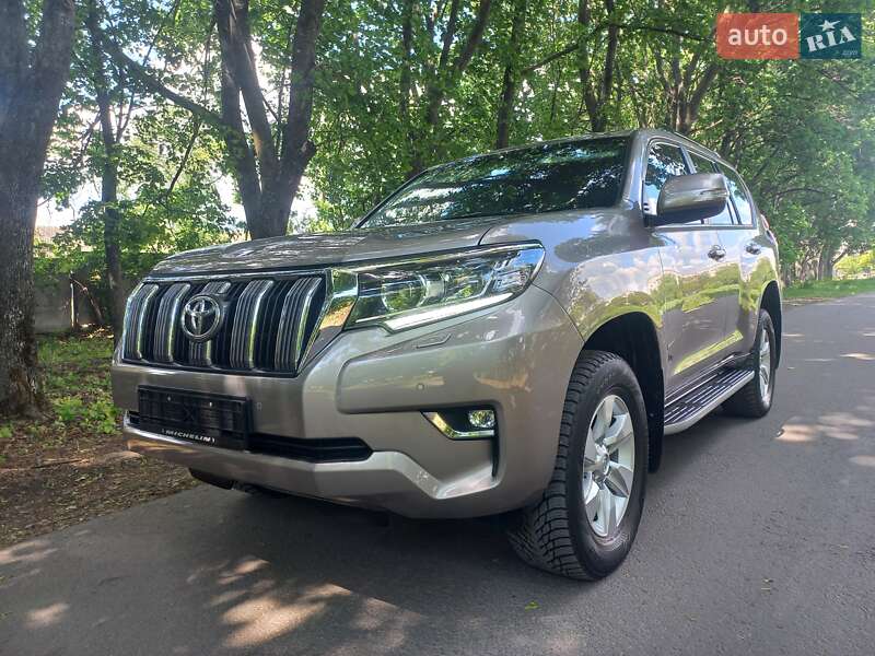 Toyota Land Cruiser Prado 2020