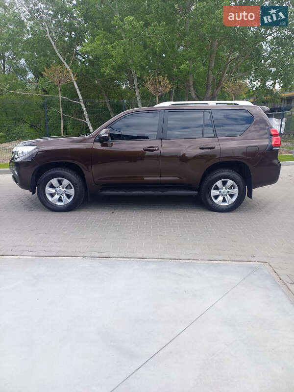 Позашляховик / Кросовер Toyota Land Cruiser Prado 2023 в Житомирі