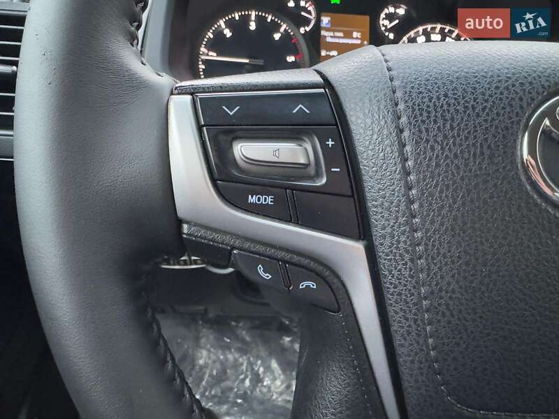 Позашляховик / Кросовер Toyota Land Cruiser Prado 2019 в Києві