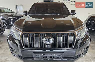 Внедорожник / Кроссовер Toyota Land Cruiser Prado 2022 в 