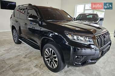 Внедорожник / Кроссовер Toyota Land Cruiser Prado 2022 в 