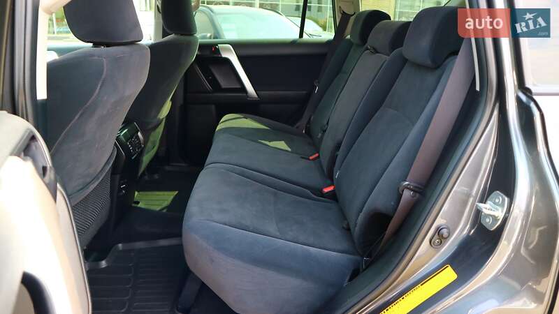 Внедорожник / Кроссовер Toyota Land Cruiser Prado 2016 в Киеве