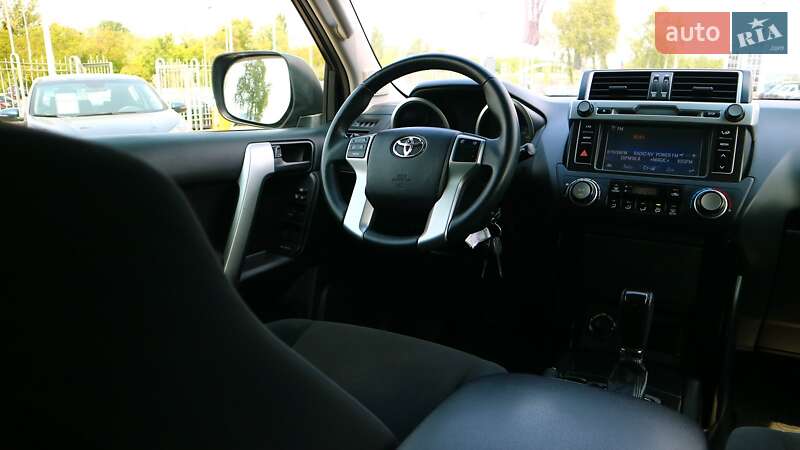 Внедорожник / Кроссовер Toyota Land Cruiser Prado 2016 в Киеве