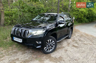 Позашляховик / Кросовер Toyota Land Cruiser Prado 2022 в Києві