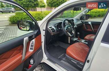 Внедорожник / Кроссовер Toyota Land Cruiser Prado 2011 в Ивано-Франковске