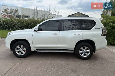 Позашляховик / Кросовер Toyota Land Cruiser Prado 2010 в 