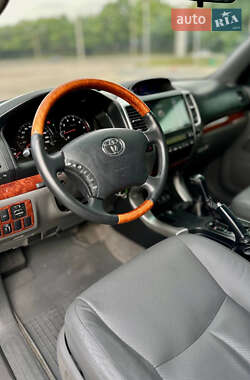 Позашляховик / Кросовер Toyota Land Cruiser Prado 2004 в 