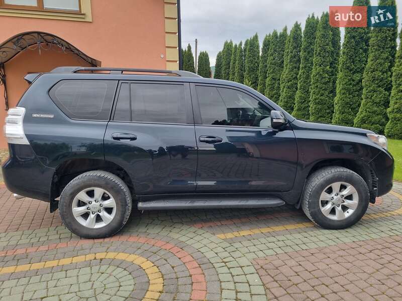 Позашляховик / Кросовер Toyota Land Cruiser Prado 2011 в Коломиї