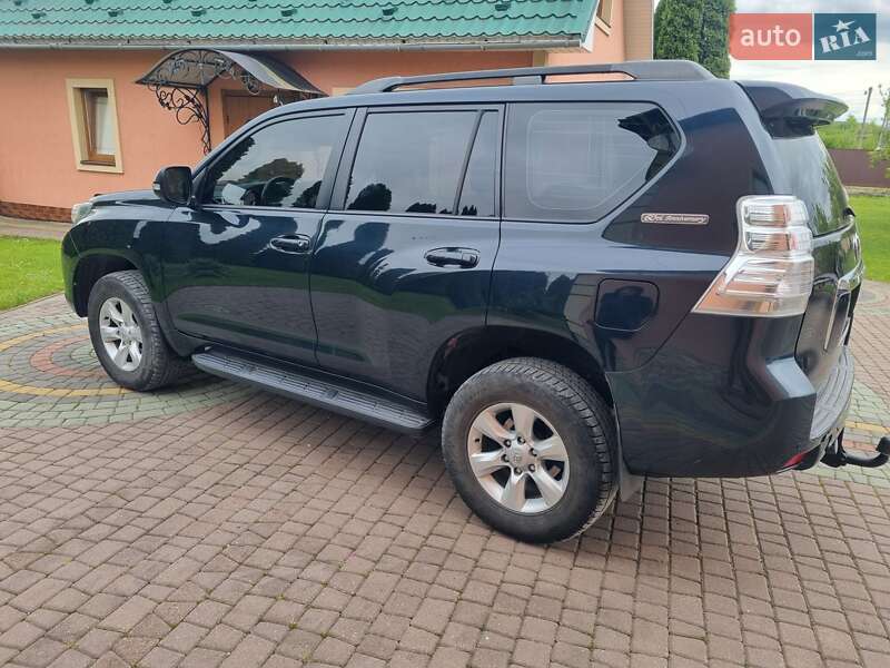 Позашляховик / Кросовер Toyota Land Cruiser Prado 2011 в Коломиї