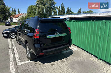 Позашляховик / Кросовер Toyota Land Cruiser Prado 2019 в 