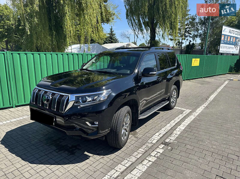 Позашляховик / Кросовер Toyota Land Cruiser Prado 2019 в 