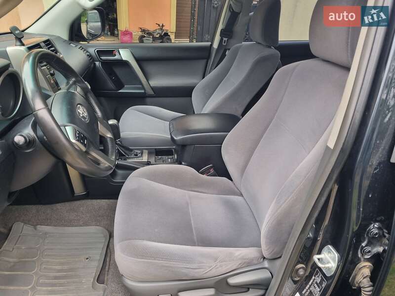 Позашляховик / Кросовер Toyota Land Cruiser Prado 2011 в Коломиї