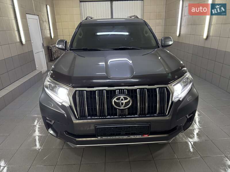 Позашляховик / Кросовер Toyota Land Cruiser Prado 2019 в Умані