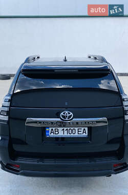 Позашляховик / Кросовер Toyota Land Cruiser Prado 2021 в 