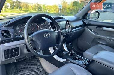 Позашляховик / Кросовер Toyota Land Cruiser Prado 2007 в 