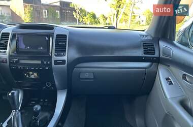 Позашляховик / Кросовер Toyota Land Cruiser Prado 2007 в 