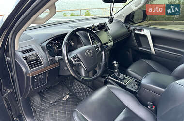 Внедорожник / Кроссовер Toyota Land Cruiser Prado 2020 в 