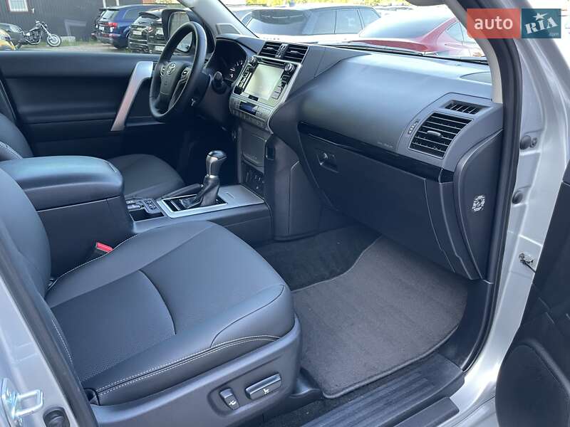 Внедорожник / Кроссовер Toyota Land Cruiser Prado 2018 в Виннице