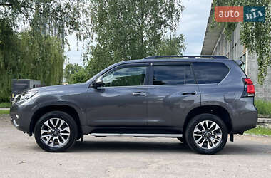 Позашляховик / Кросовер Toyota Land Cruiser Prado 2022 в Києві
