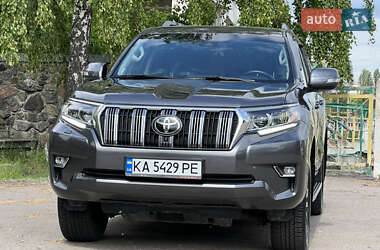 Внедорожник / Кроссовер Toyota Land Cruiser Prado 2022 в 