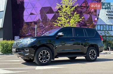 Внедорожник / Кроссовер Toyota Land Cruiser Prado 2021 в 