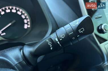 Внедорожник / Кроссовер Toyota Land Cruiser Prado 2021 в 
