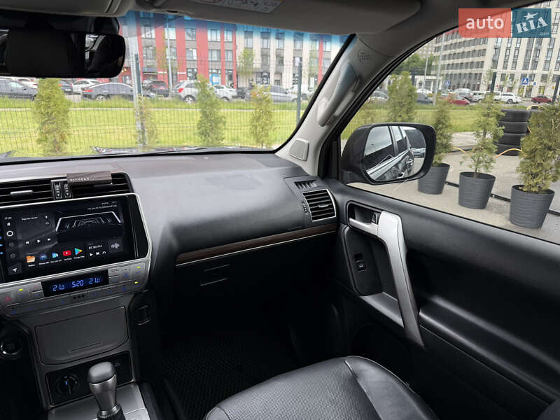 Внедорожник / Кроссовер Toyota Land Cruiser Prado 2017 в Киеве