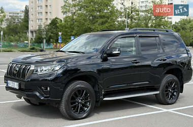 Внедорожник / Кроссовер Toyota Land Cruiser Prado 2020 в 