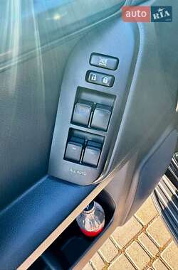 Внедорожник / Кроссовер Toyota Land Cruiser Prado 2022 в 