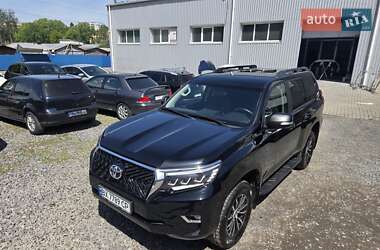 Позашляховик / Кросовер Toyota Land Cruiser Prado 2019 в 
