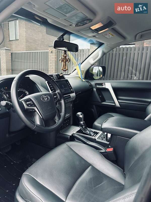 Позашляховик / Кросовер Toyota Land Cruiser Prado 2023 в Києві