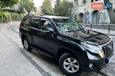 Внедорожник / Кроссовер Toyota Land Cruiser Prado 2016 в 