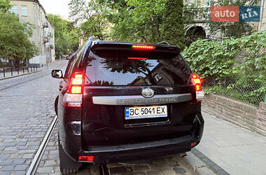 Внедорожник / Кроссовер Toyota Land Cruiser Prado 2016 в 