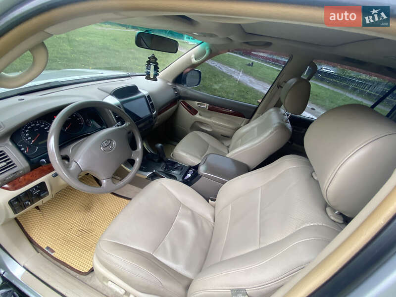 Внедорожник / Кроссовер Toyota Land Cruiser Prado 2003 в Верховине
