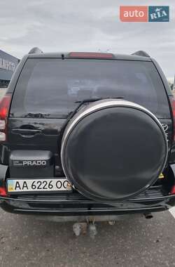 Внедорожник / Кроссовер Toyota Land Cruiser Prado 2005 в 