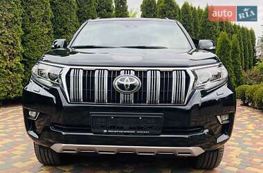 Внедорожник / Кроссовер Toyota Land Cruiser Prado 2020 в 