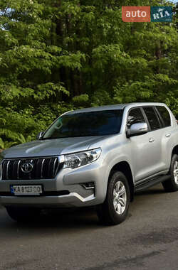 Позашляховик / Кросовер Toyota Land Cruiser Prado 2017 в Києві