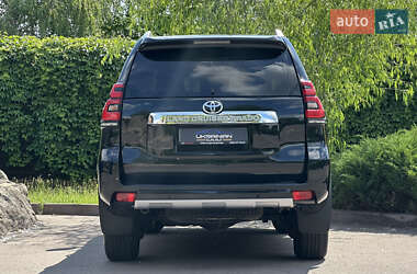 Внедорожник / Кроссовер Toyota Land Cruiser Prado 2020 в 