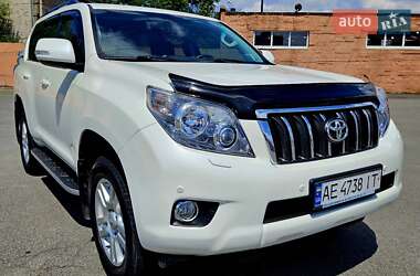 Позашляховик / Кросовер Toyota Land Cruiser Prado 2012 в 