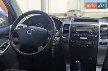 Внедорожник / Кроссовер Toyota Land Cruiser Prado 2007 в 
