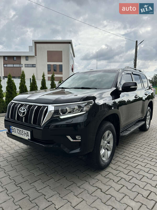 Внедорожник / Кроссовер Toyota Land Cruiser Prado 2019 в Черновцах