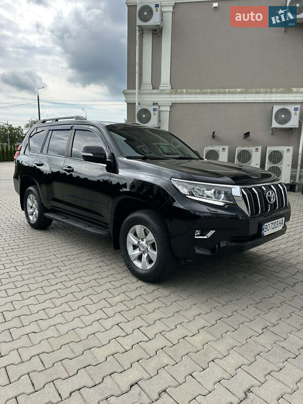 Внедорожник / Кроссовер Toyota Land Cruiser Prado 2019 в Черновцах