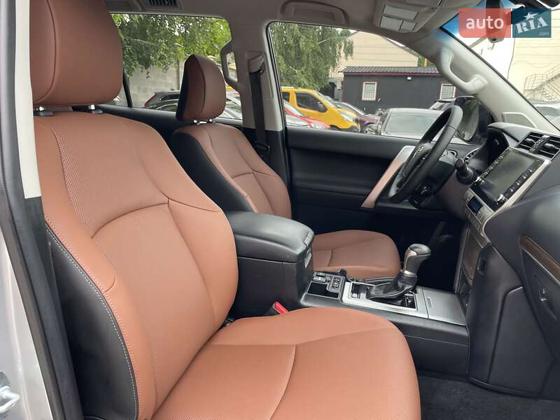 Внедорожник / Кроссовер Toyota Land Cruiser Prado 2021 в Виннице