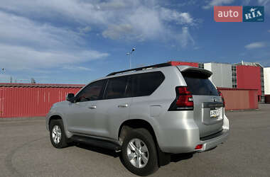 Позашляховик / Кросовер Toyota Land Cruiser Prado 2020 в 